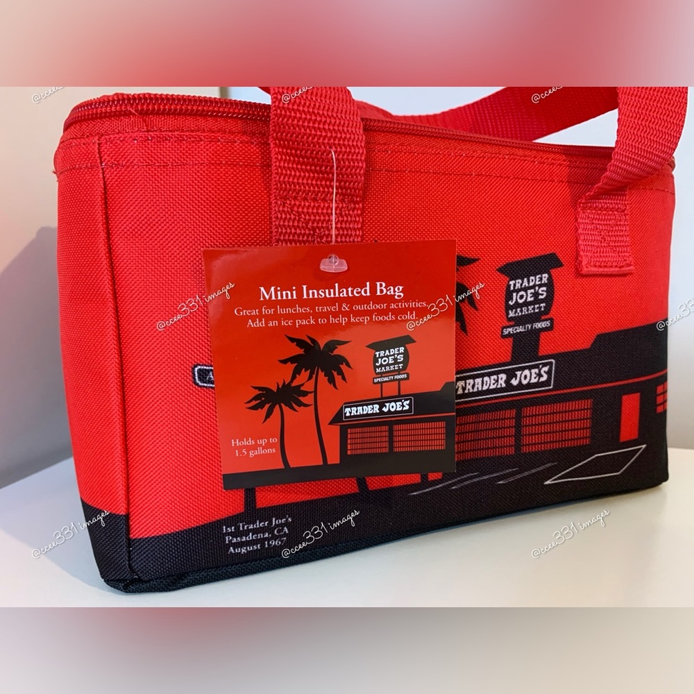 NEW Trader Joe’s Mini Reusable Insulated Bag - Limited Edition Red - Picture 2 of 3